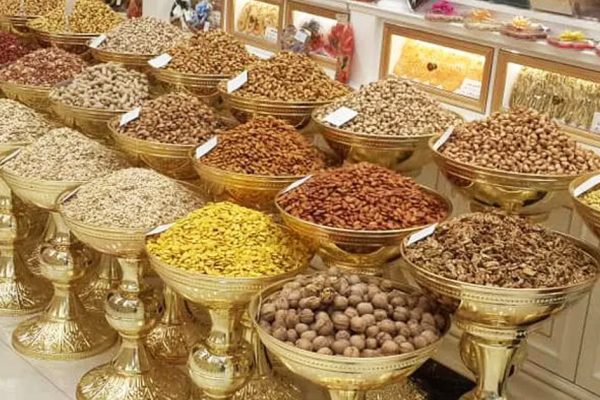 nuts-store-design-10